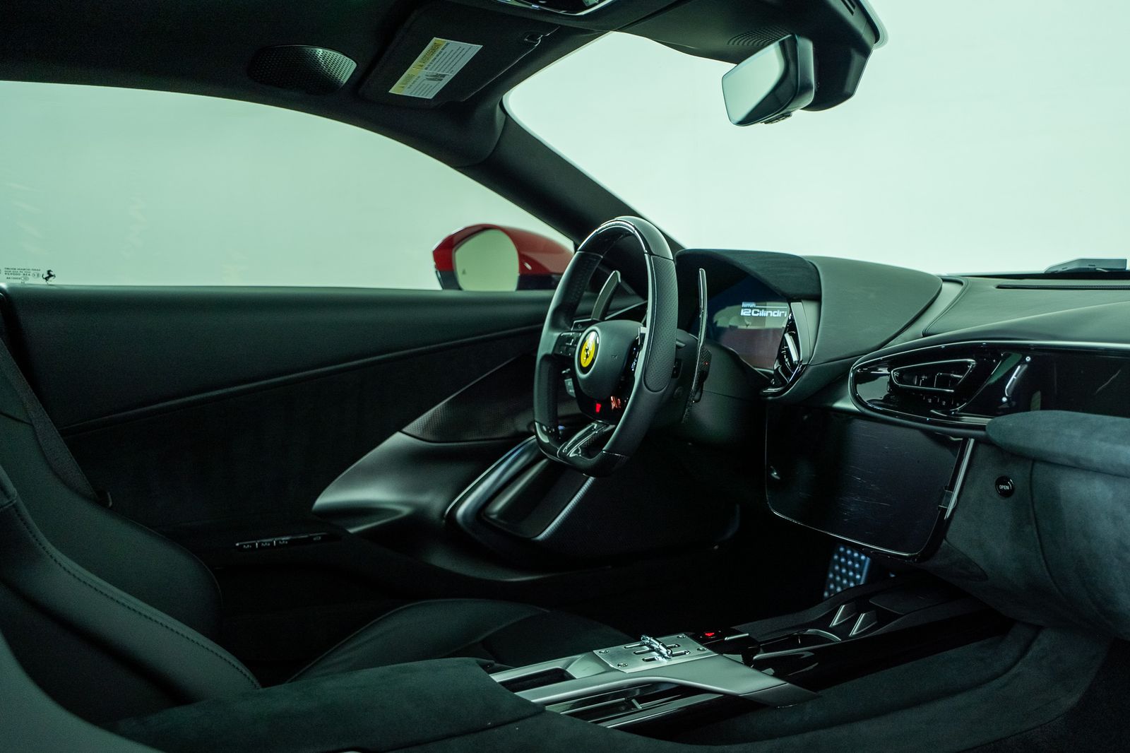 2025 Ferrari 12Cilindri — foto completa 50 de 51