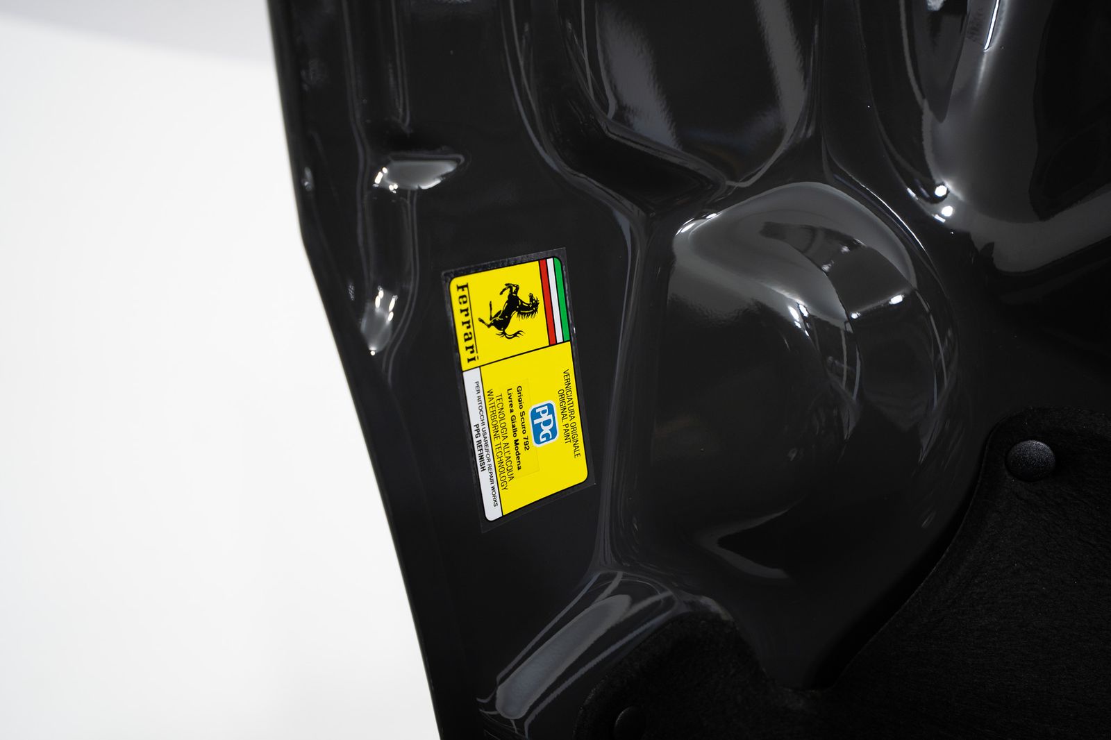 2025 Ferrari Purosangue — full photo 65 of 66