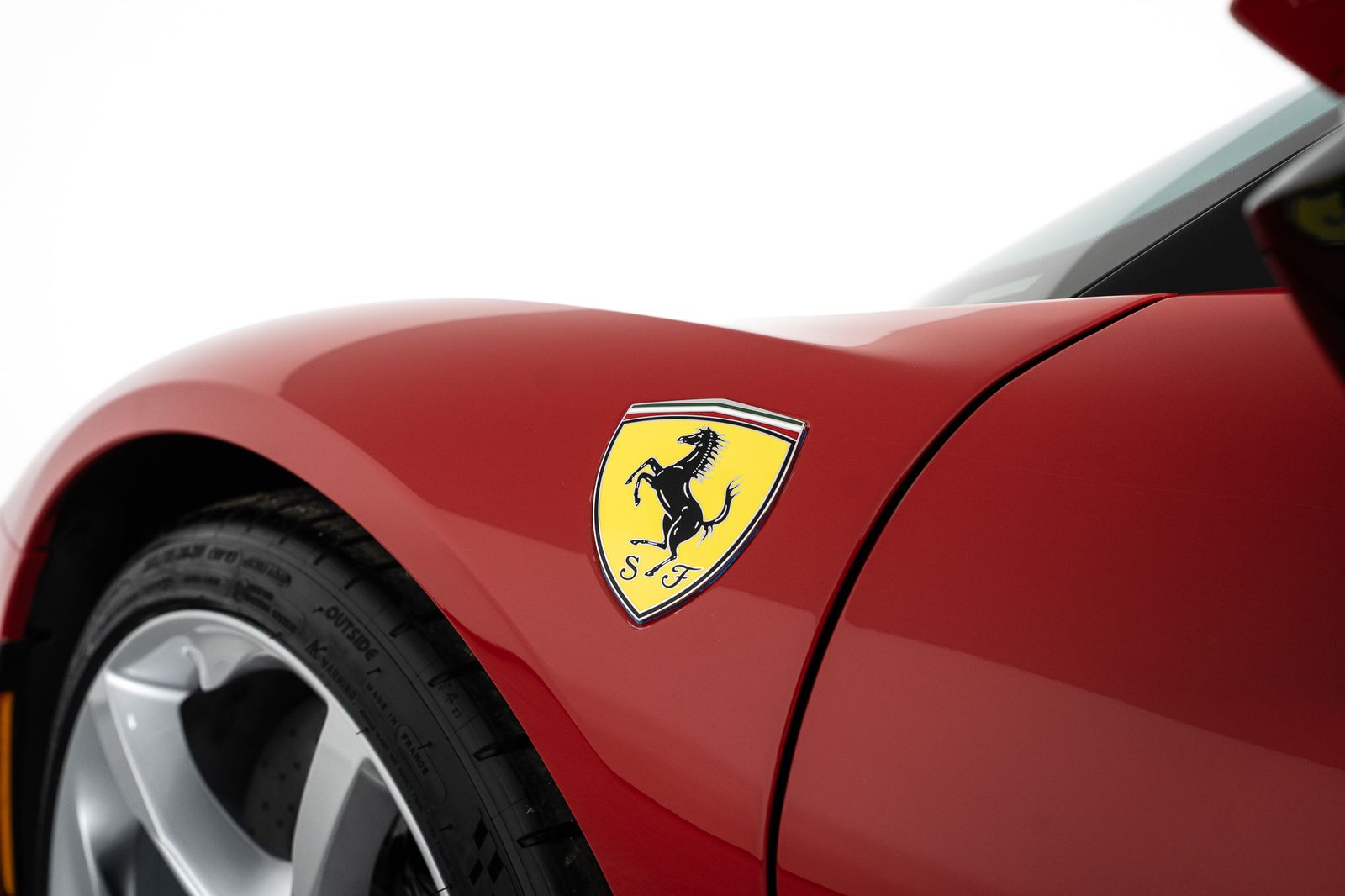 2021 Ferrari SF90 Stradale — full photo 10 of 38