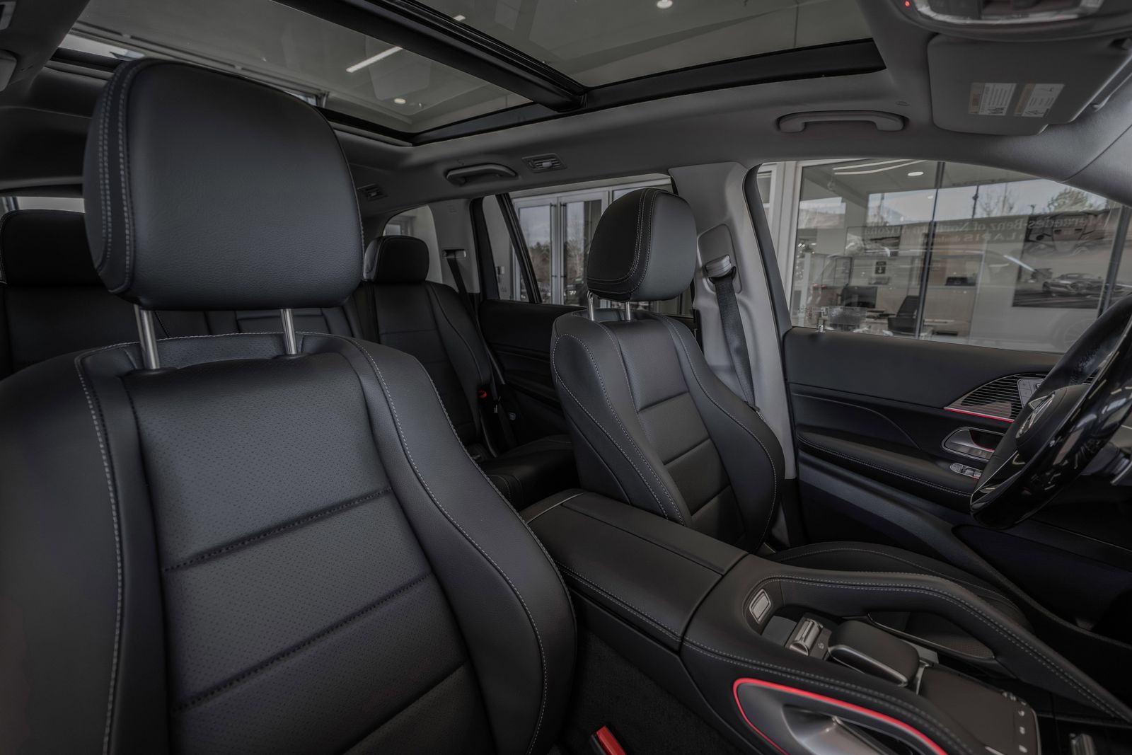 2026 Mercedes-Benz GLS GLS 450 — full photo 32 of 36