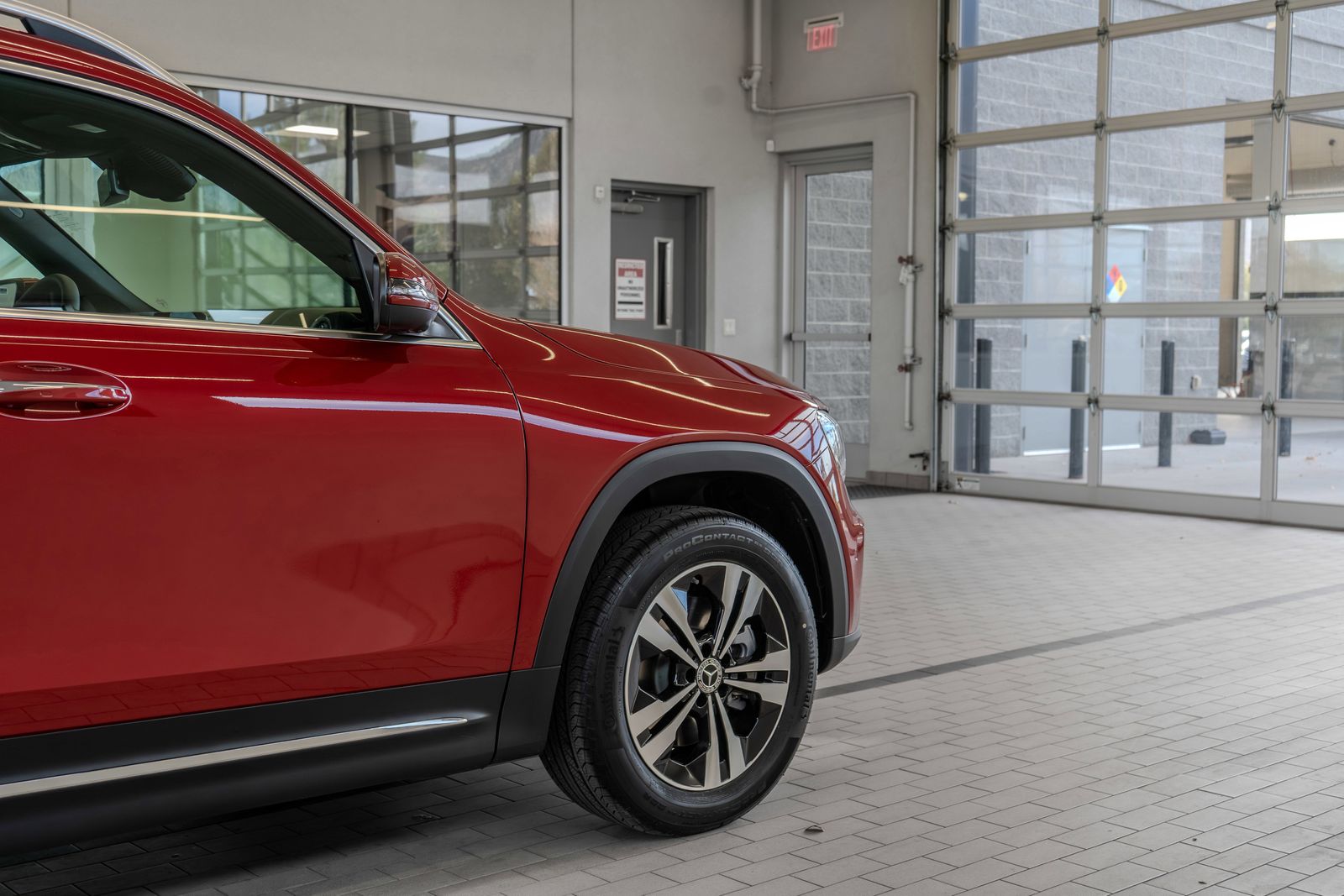 2026 Mercedes-Benz GLB GLB 250 — foto completa 30 de 36