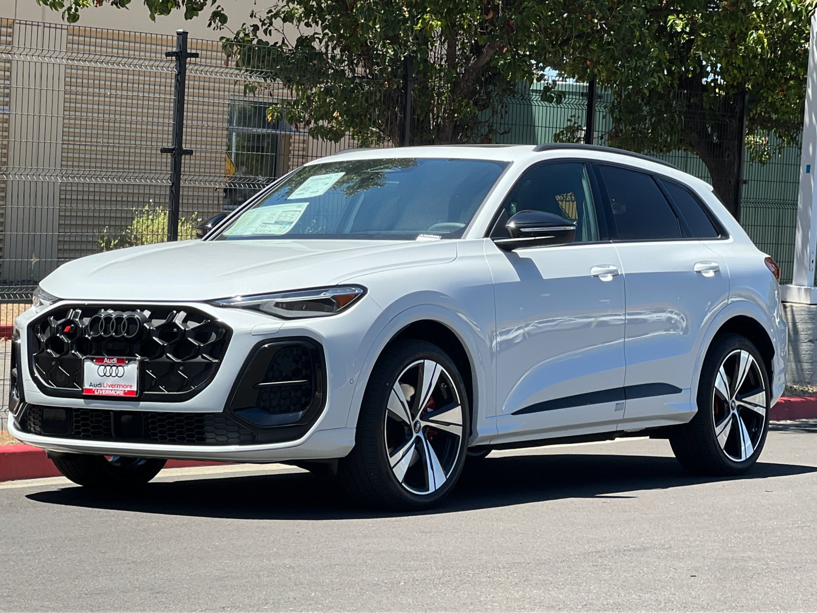 2026 Audi SQ5 Premium Plus — foto 1 de 30