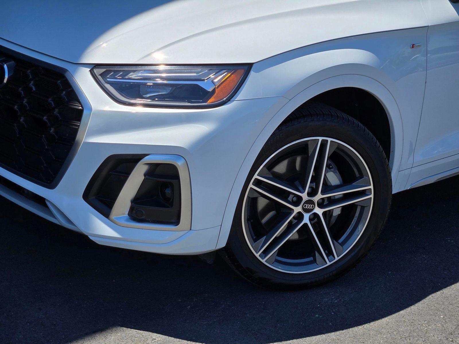 2023 Audi Q5 e 55 Premium Plus — foto completa 9 de 45