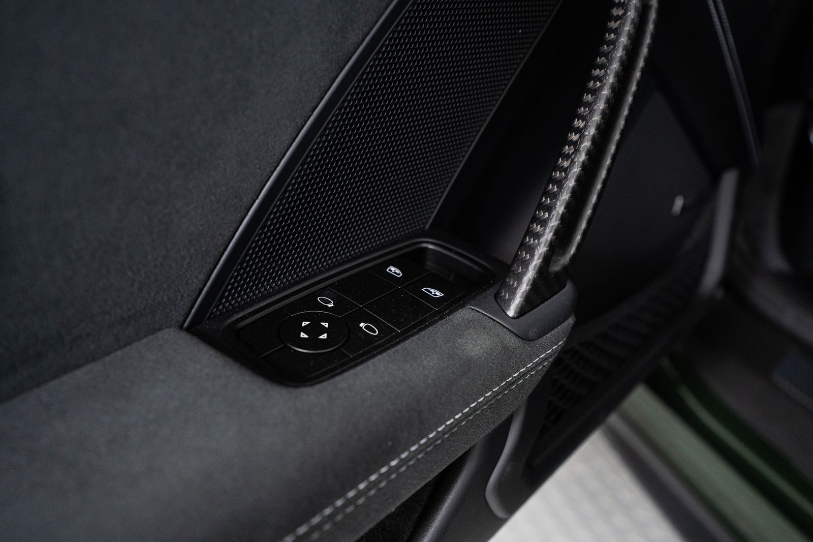 2026 Porsche 911 GT3 — full photo 13 of 42