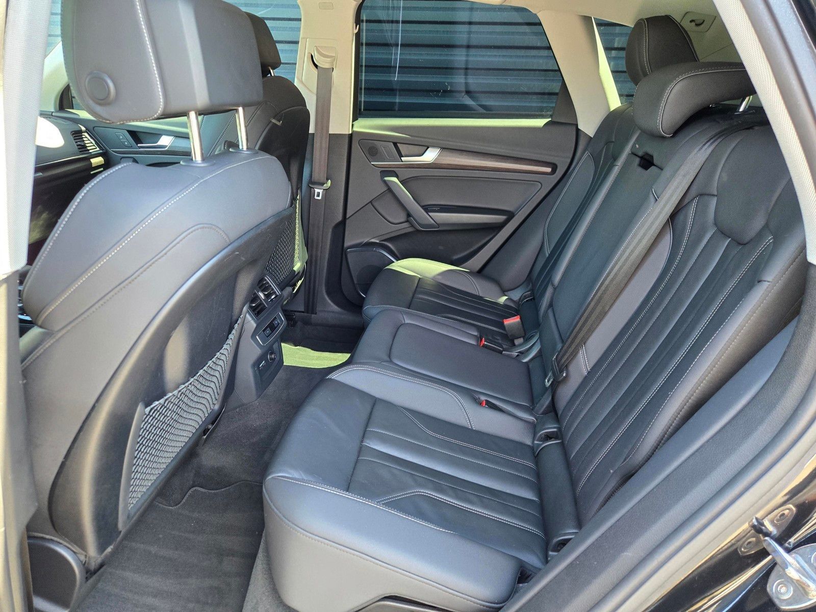 2023 Audi Q5 e 55 Premium — full photo 10 of 45