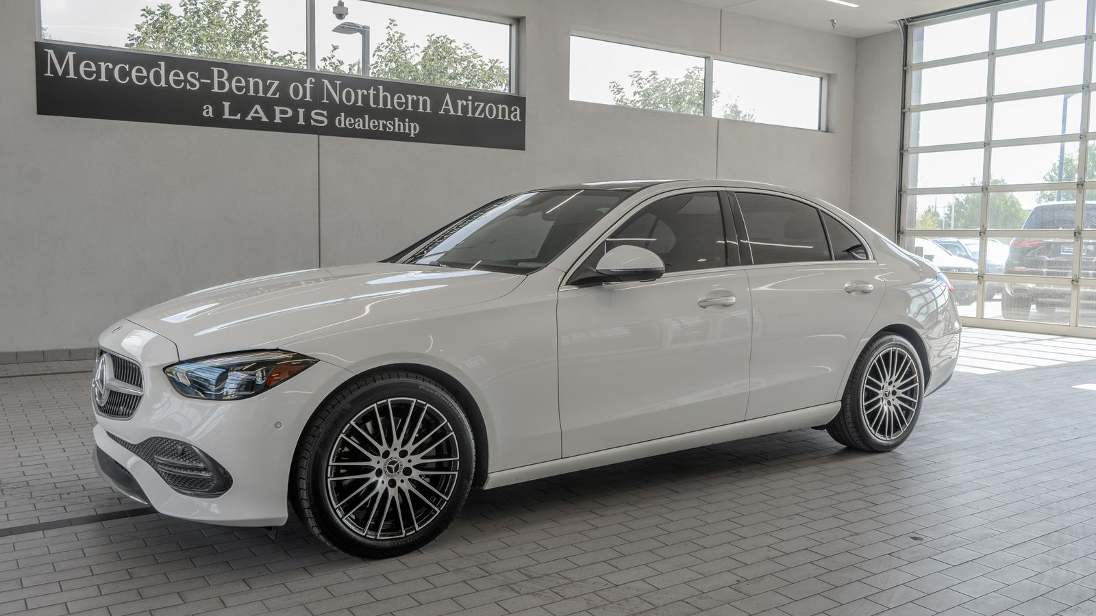 2024 Mercedes-Benz C-Class C 300 — foto completa 3 de 34