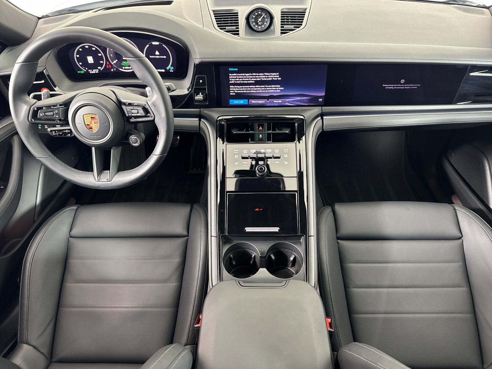 2026 Porsche Panamera E-Hybrid 4 — full photo 6 of 30