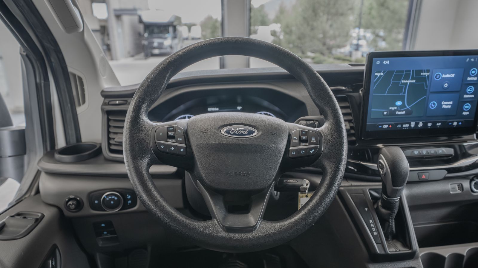 2024 Ford Transit-350 XLT — foto completa 9 de 35