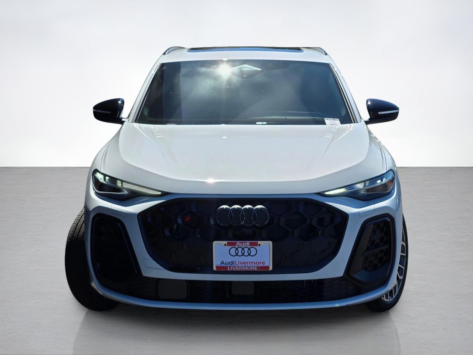 2025 Audi SQ5 3.0T Premium Plus — full photo 2 of 45