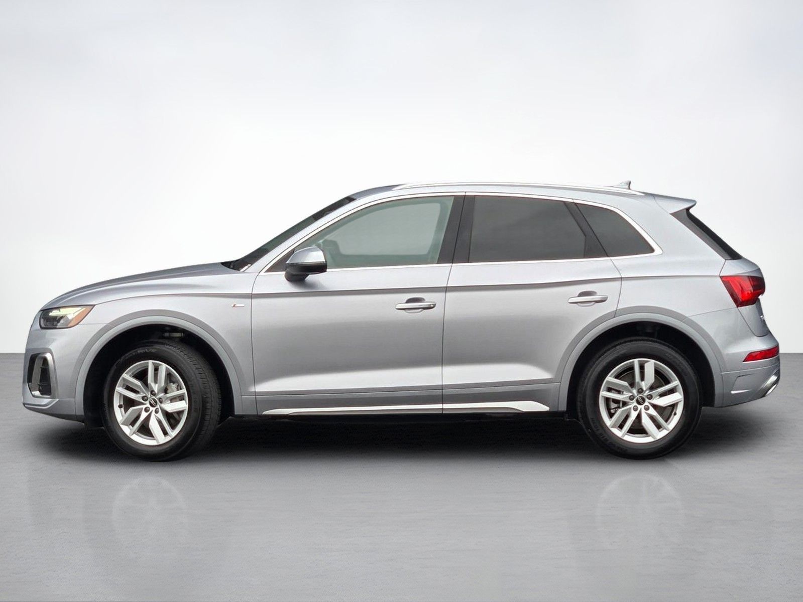 2023 Audi Q5 45 S line Premium — foto completa 3 de 45
