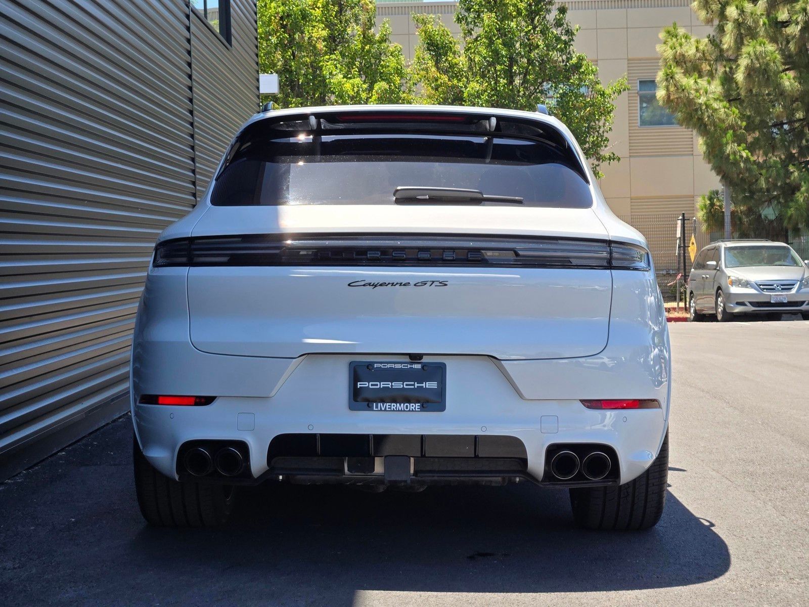 2026 Porsche Cayenne GTS — full photo 6 of 27