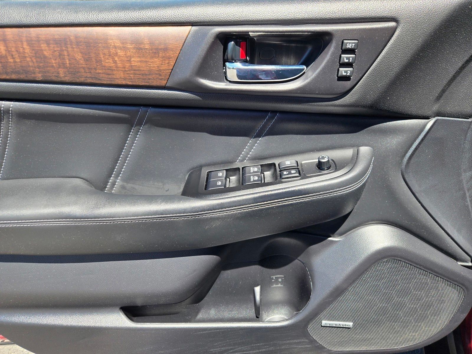 2019 Subaru Outback 2.5i — full photo 17 of 45