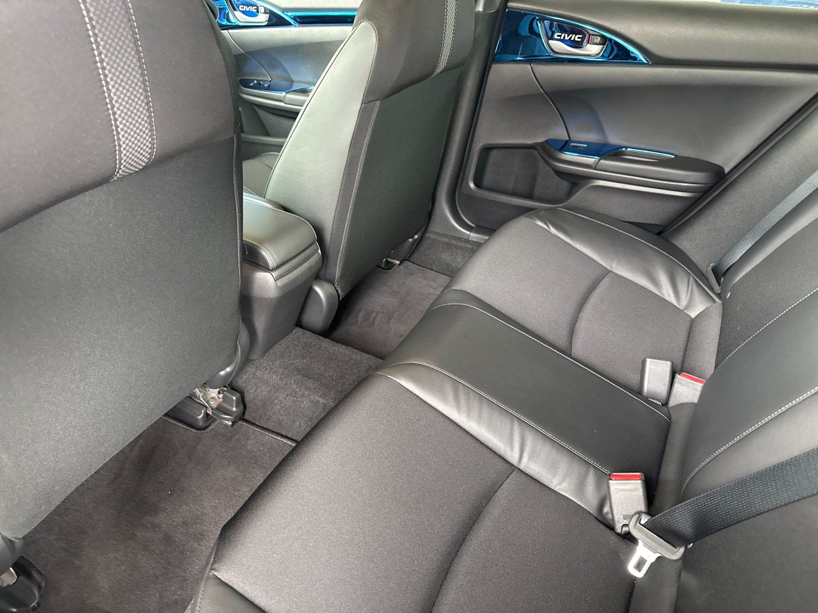 2019 Honda Civic Sport — foto completa 12 de 30