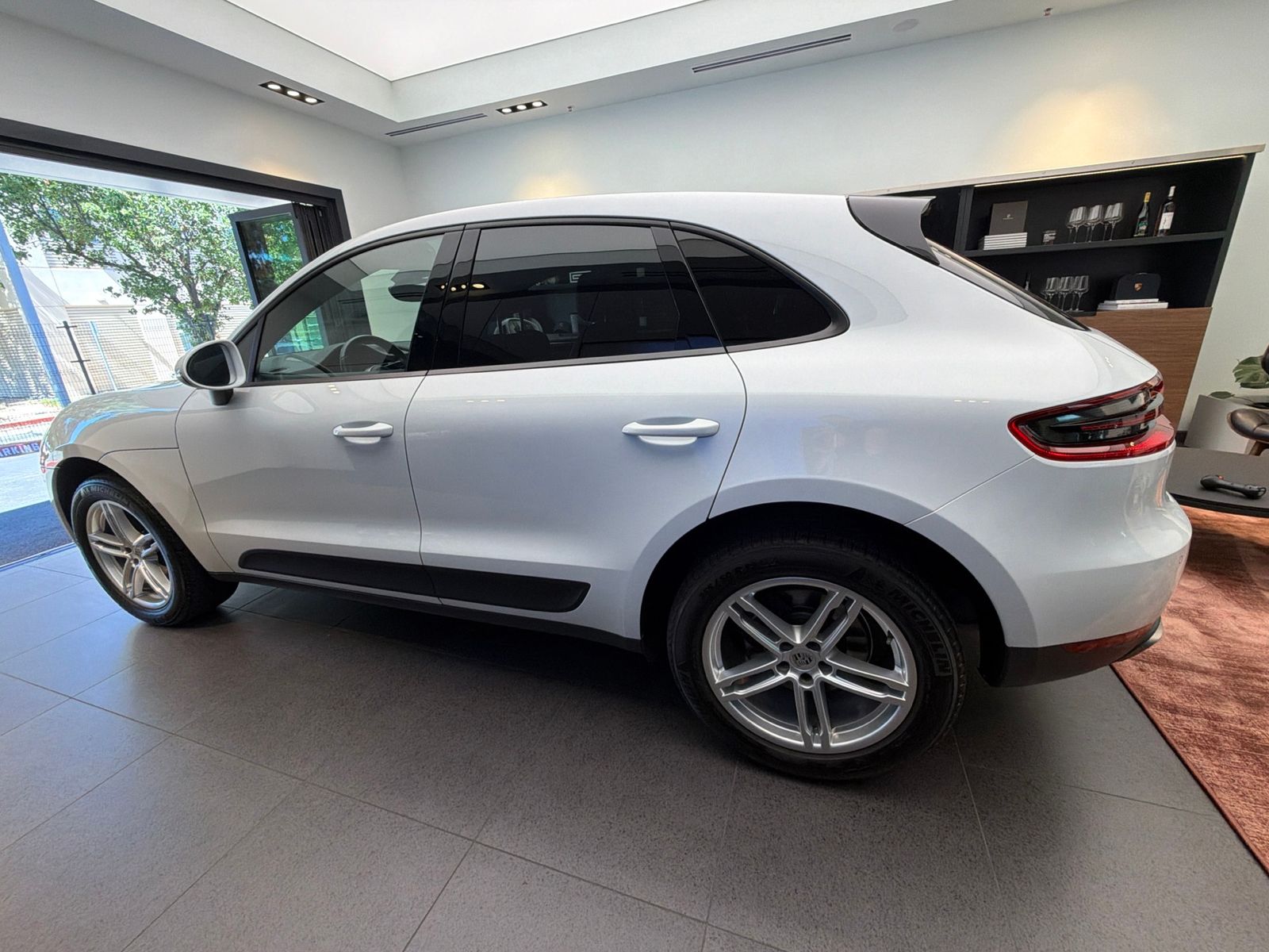 2018 Porsche Macan Base — foto completa 7 de 10