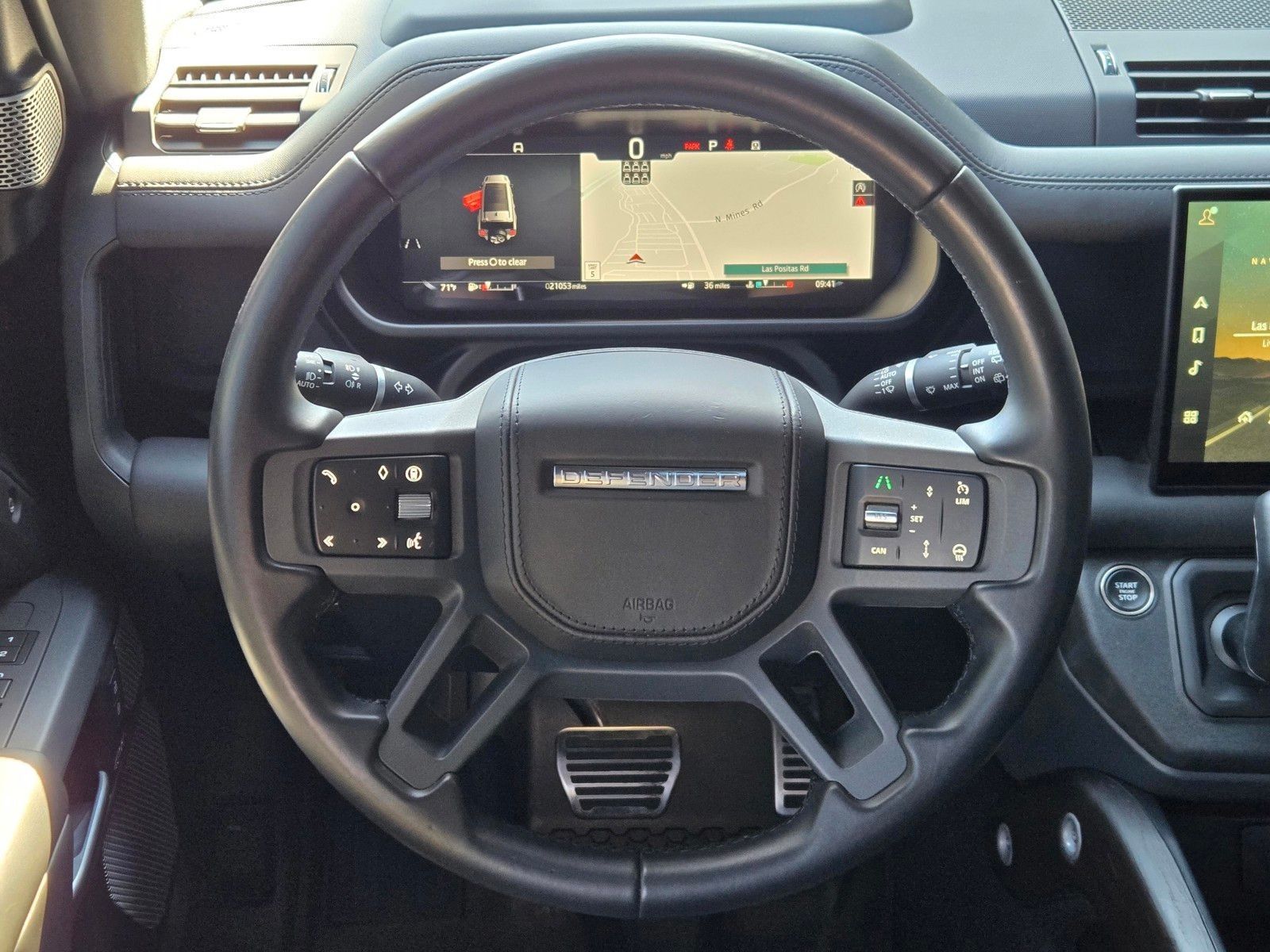 2024 Land Rover Defender 130 X — full photo 14 of 45
