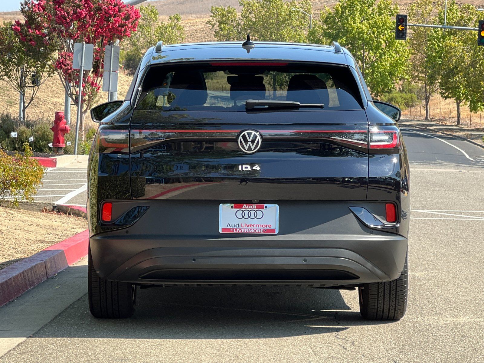 2023 Volkswagen ID.4 S — full photo 5 of 29