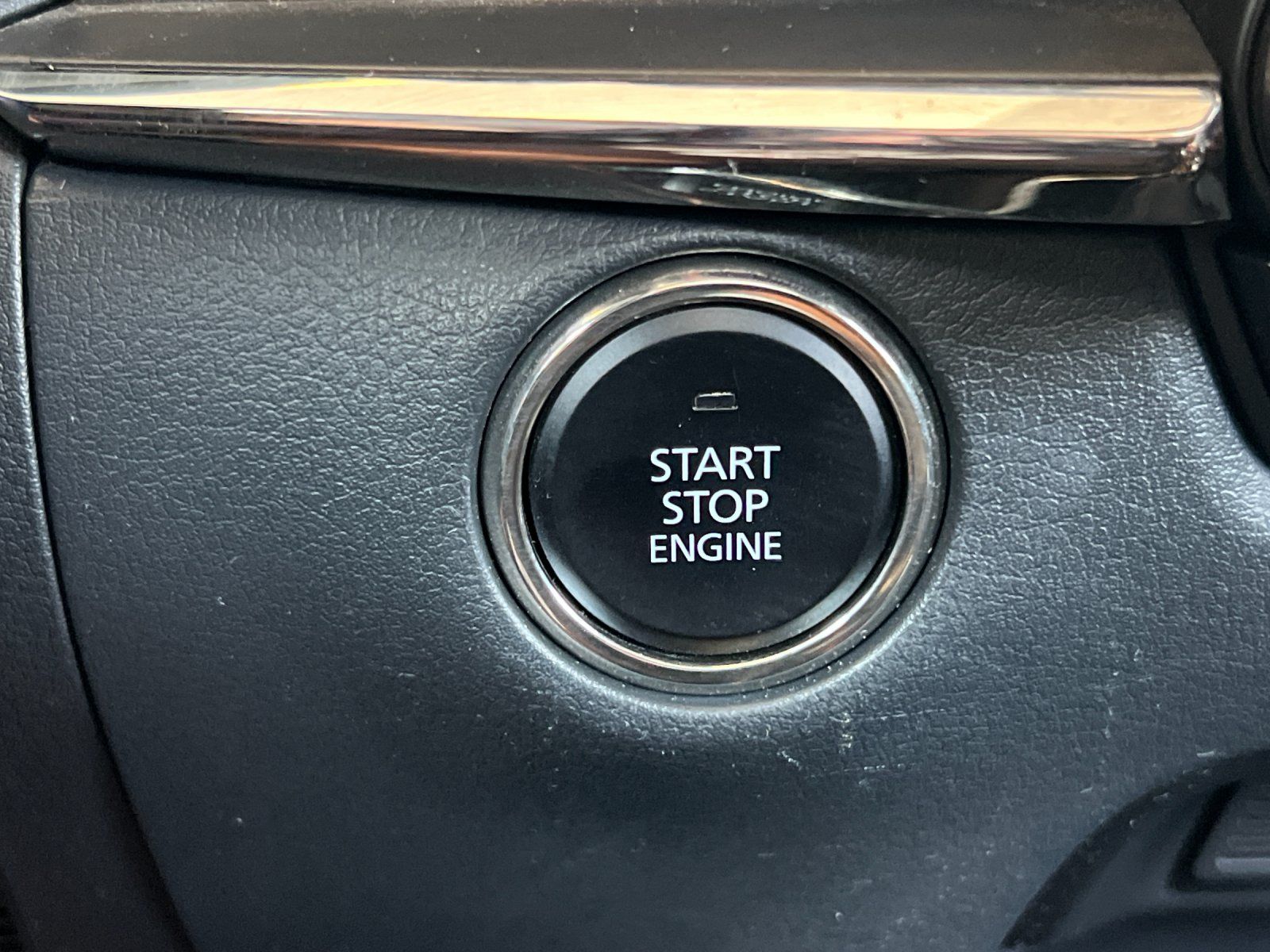 2021 Mazda CX-30 Turbo — full photo 22 of 28