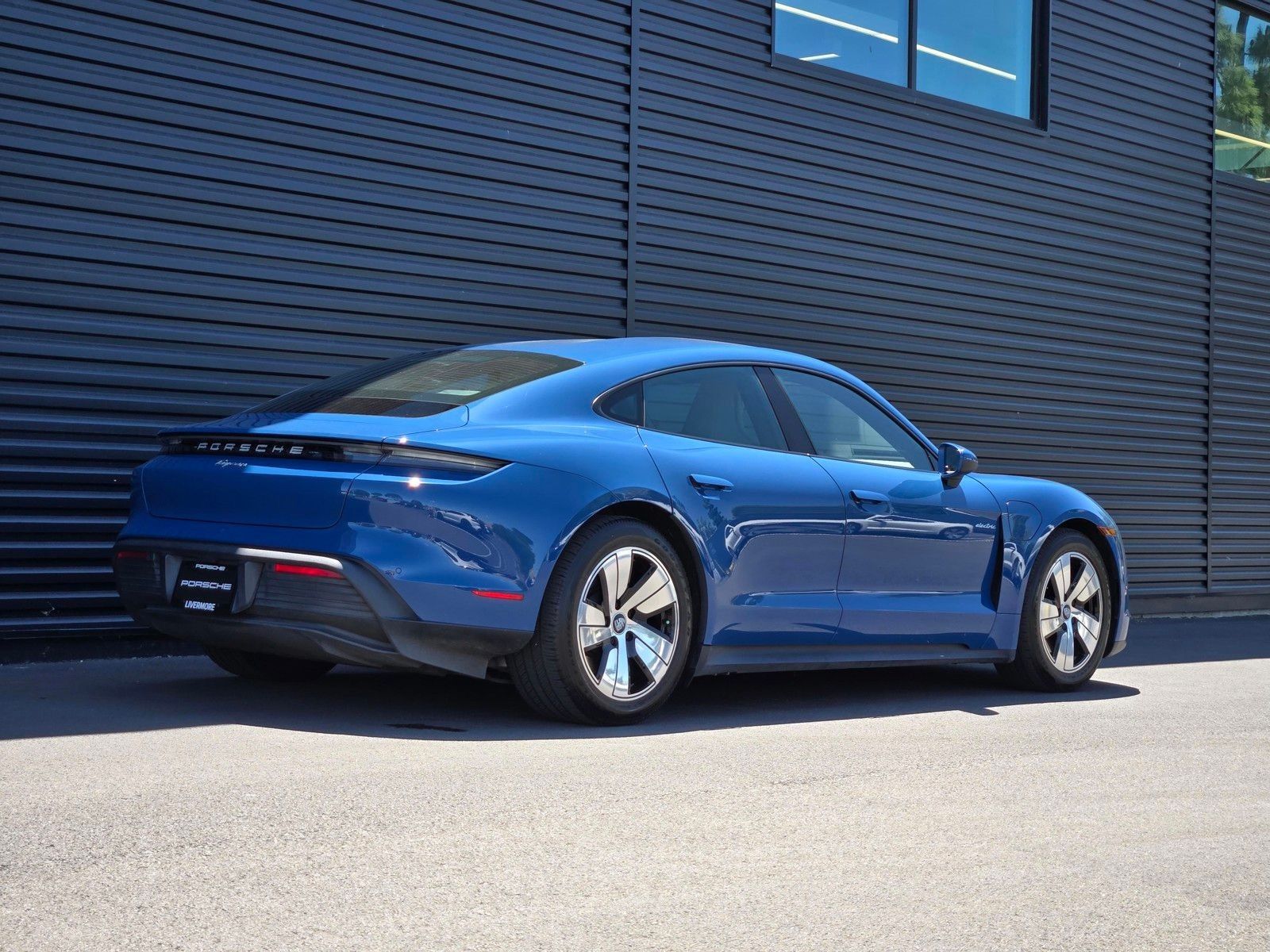 2023 Porsche Taycan Base — full photo 7 of 27