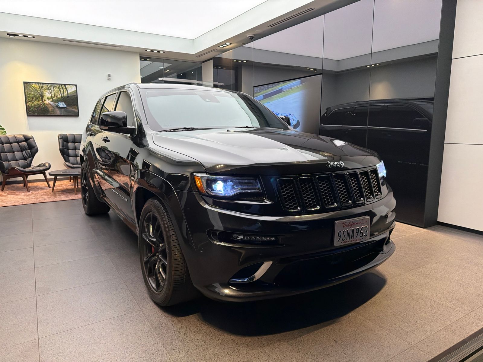 2014 Jeep Grand Cherokee SRT — full photo 3 of 9