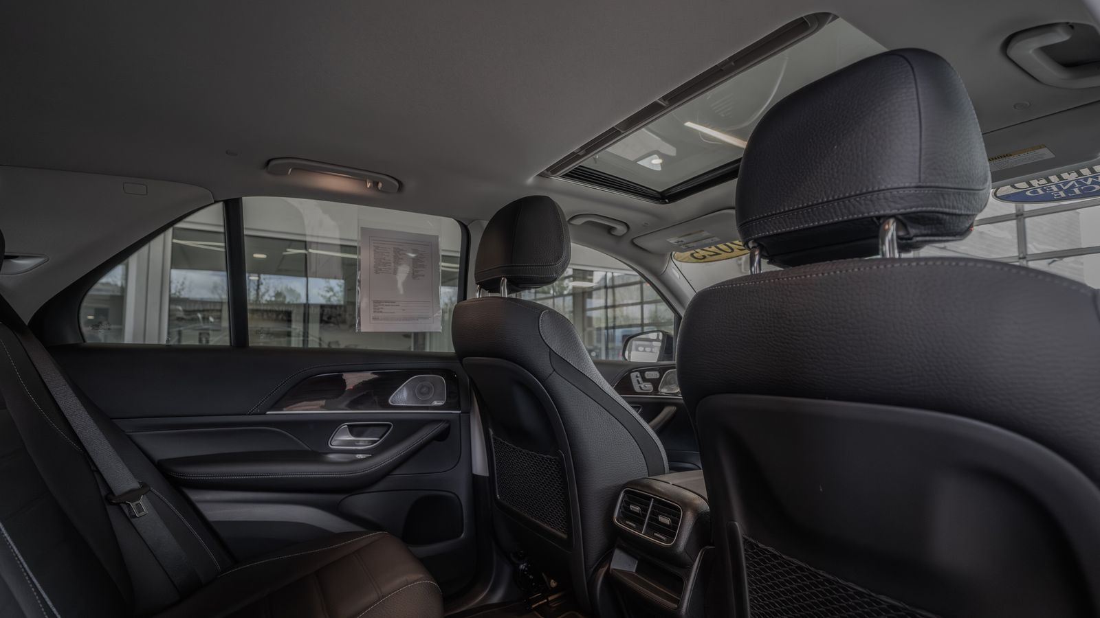 2025 Mercedes-Benz GLE GLE 450 — full photo 28 of 34