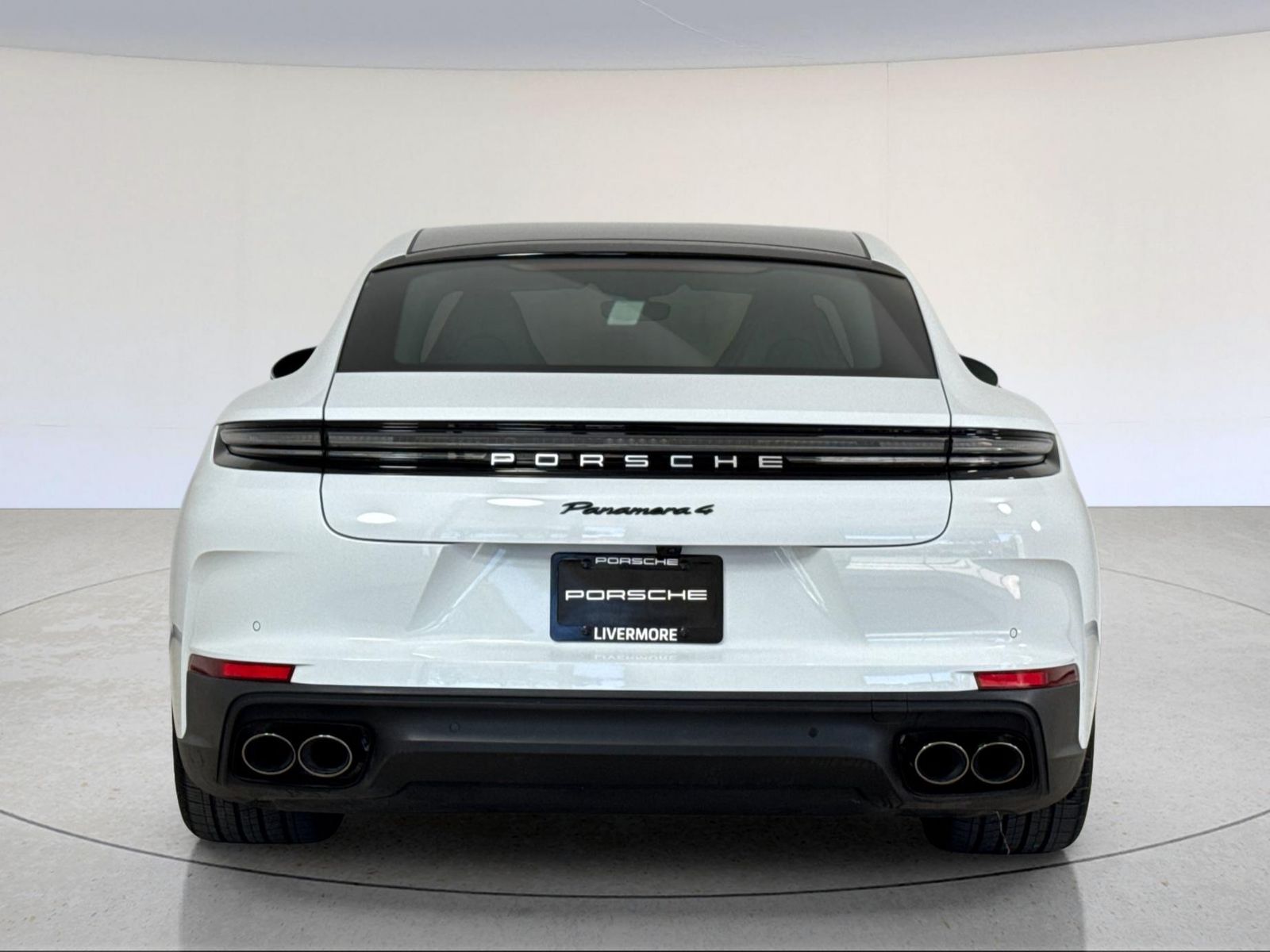 2026 Porsche Panamera E-Hybrid 4 — full photo 7 of 30