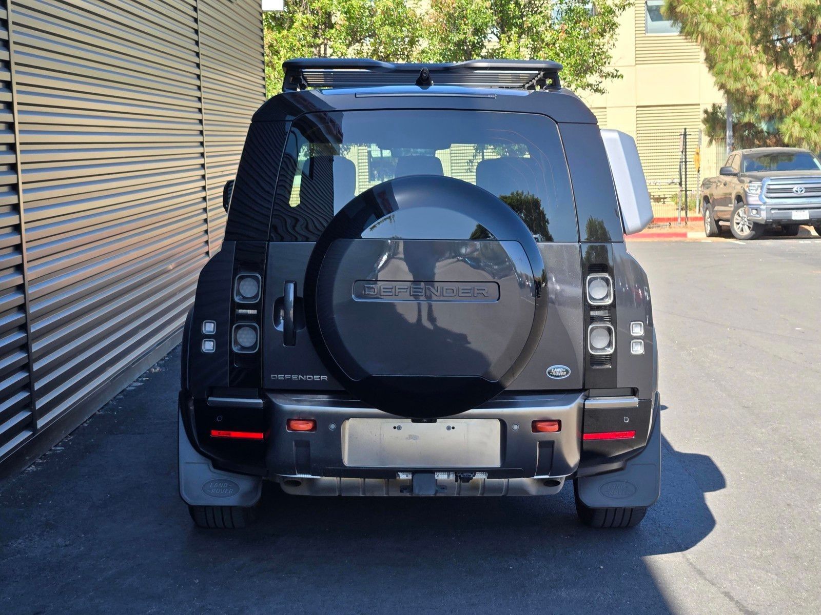 2023 Land Rover Defender 130 X — full photo 5 of 45
