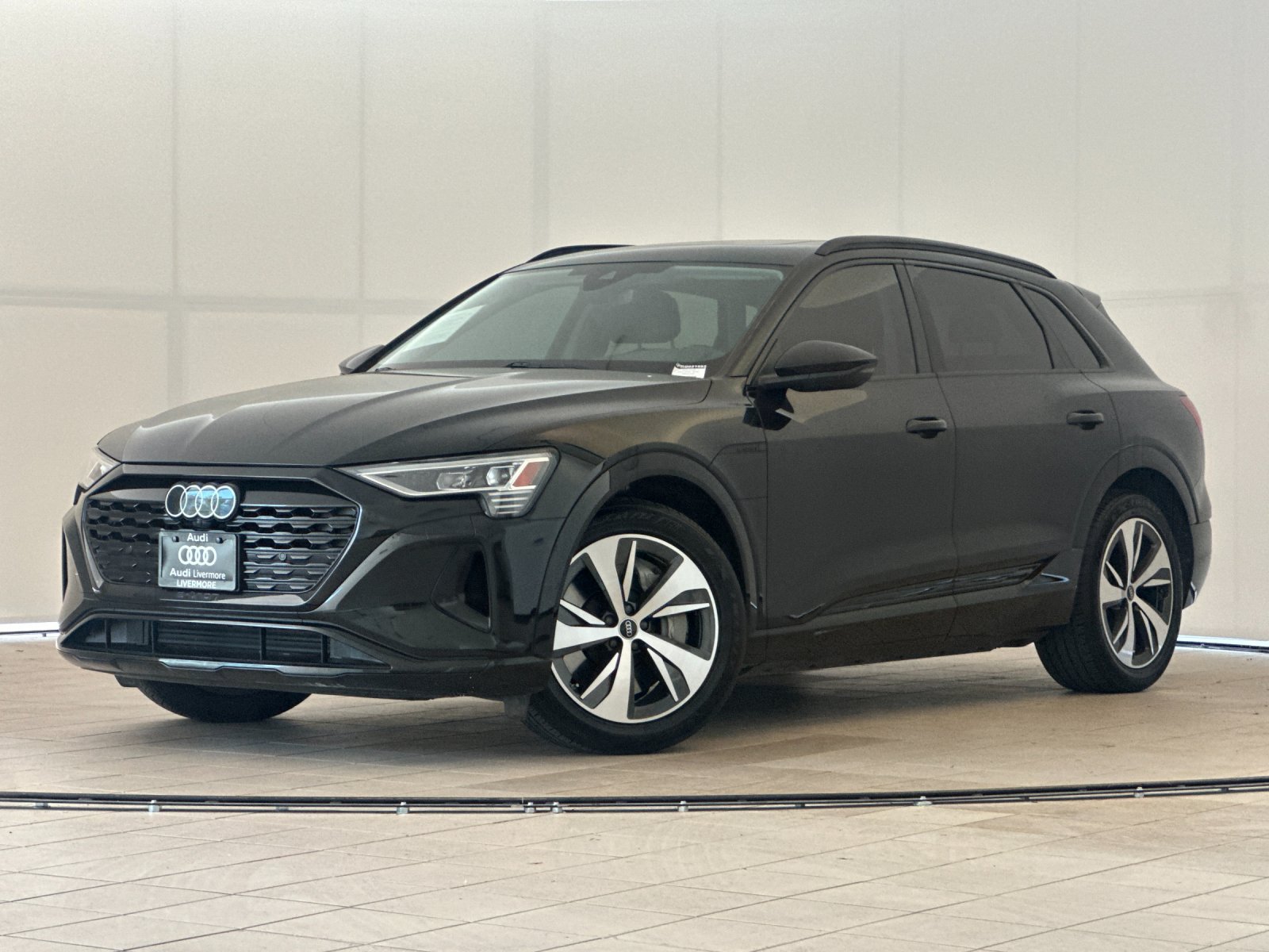 2024 Audi Q8 e-tron Premium — foto 1 de 27