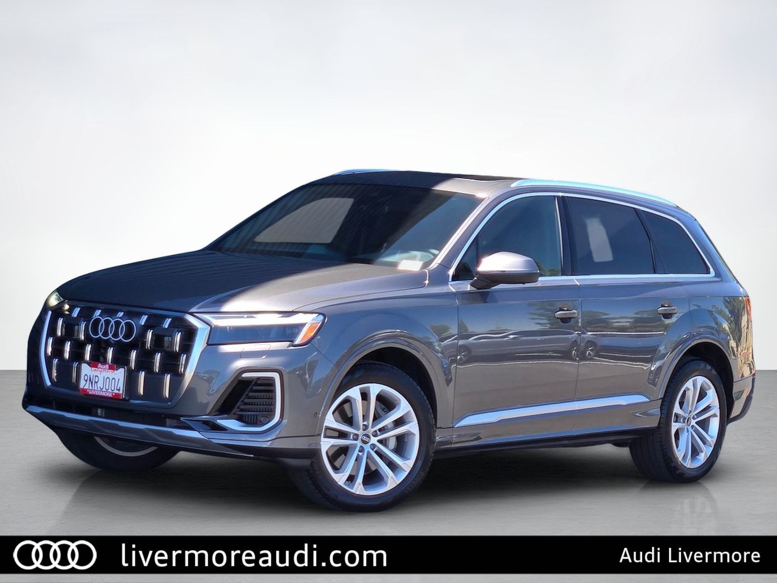 2025 Audi Q7 55 Premium Plus — full photo 1 of 45