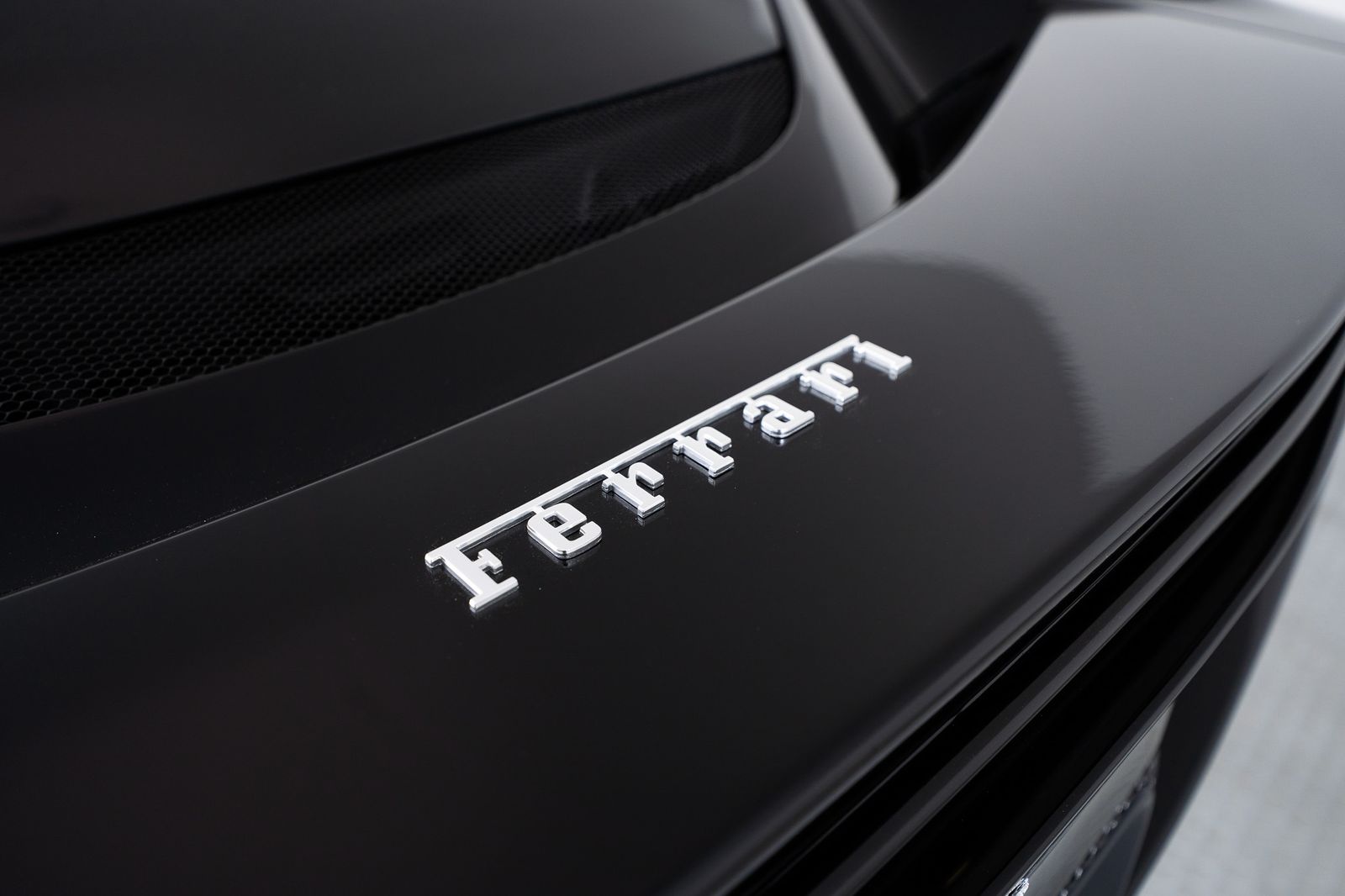 2024 Ferrari 296 GTS — full photo 15 of 45