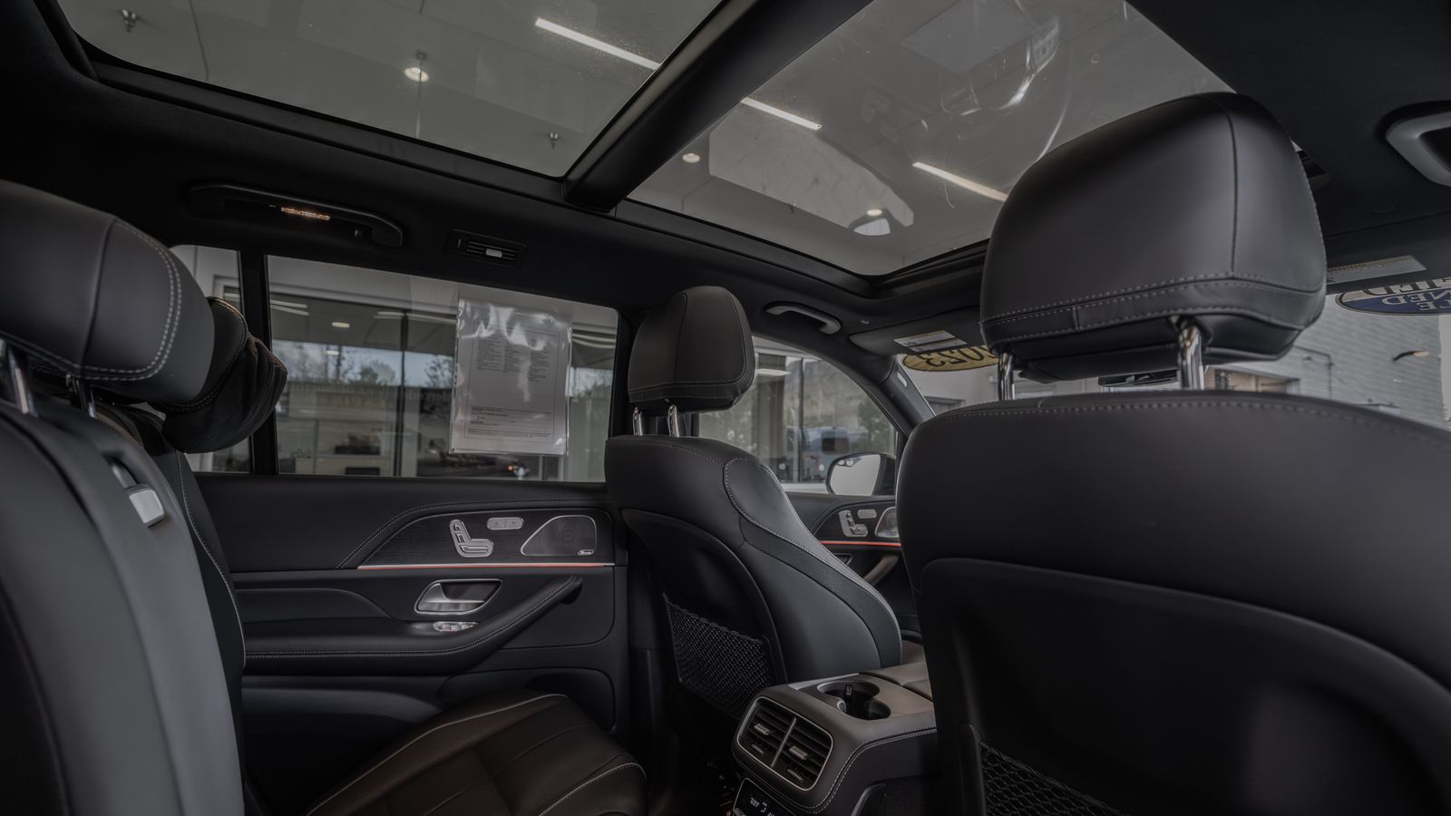 2023 Mercedes-Benz GLS GLS 580 — foto completa 28 de 35