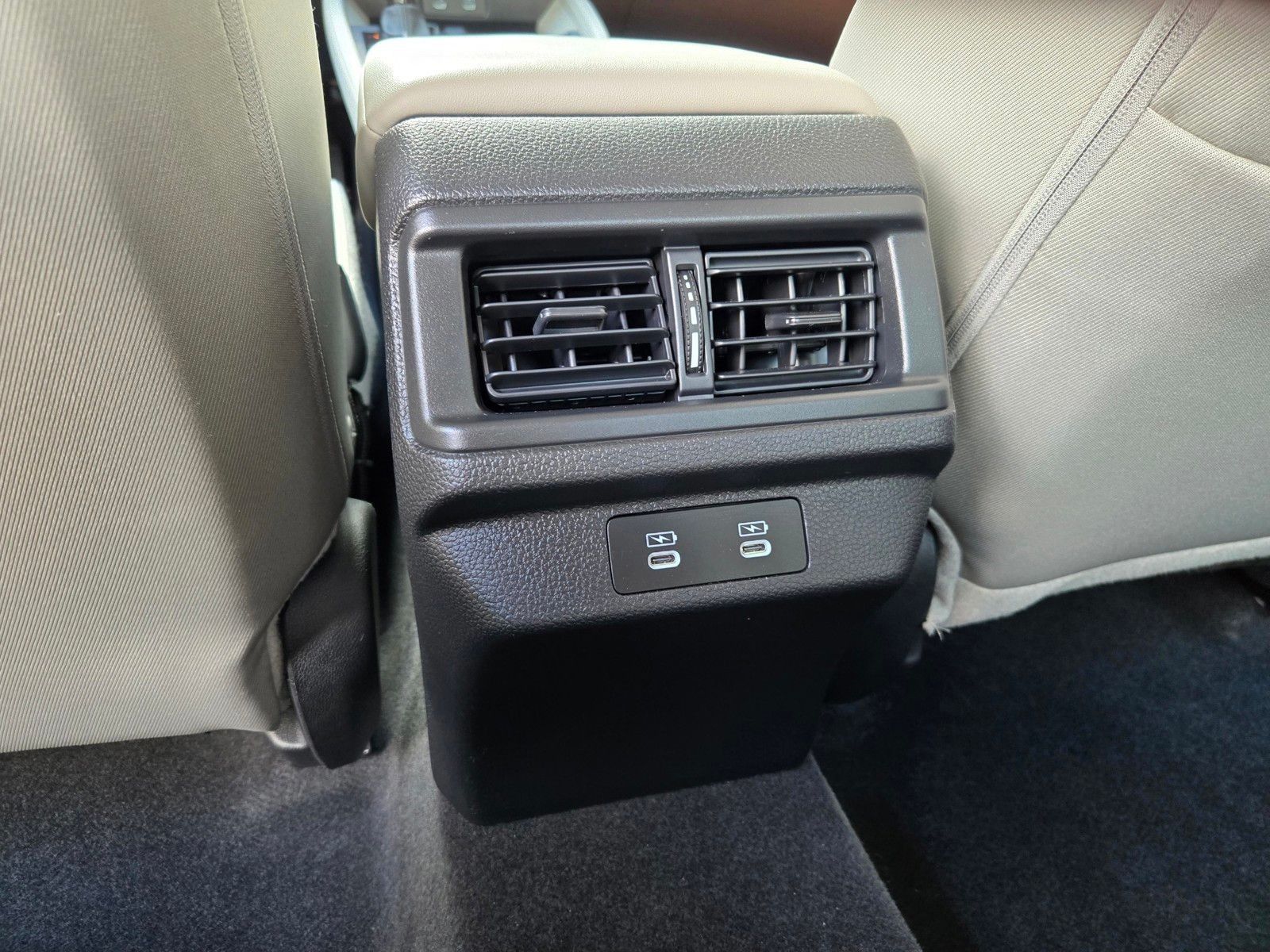 2025 Honda Accord SE — full photo 12 of 28