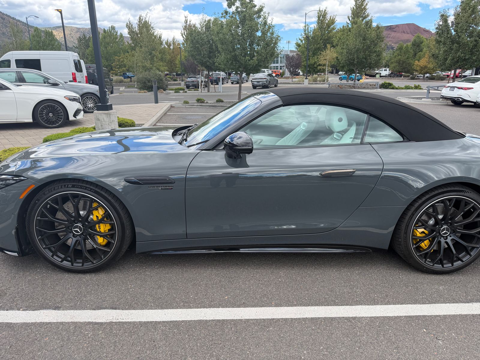 2026 Mercedes-Benz SL-Class SL 63 AMG® — full photo 1 of 12