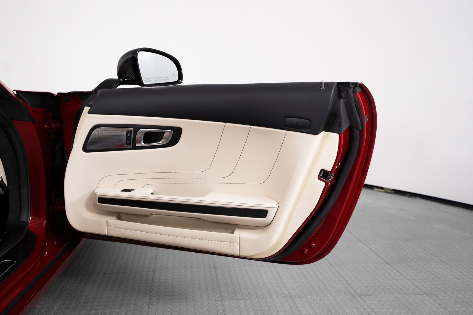 2012 Mercedes-Benz SLS AMG® — full photo 27 of 58