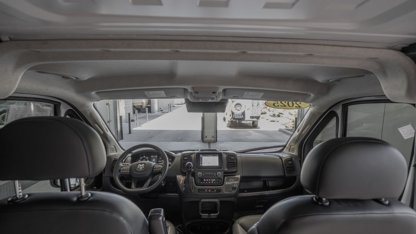 2025 Ram ProMaster 2500 Base — full photo 26 of 33