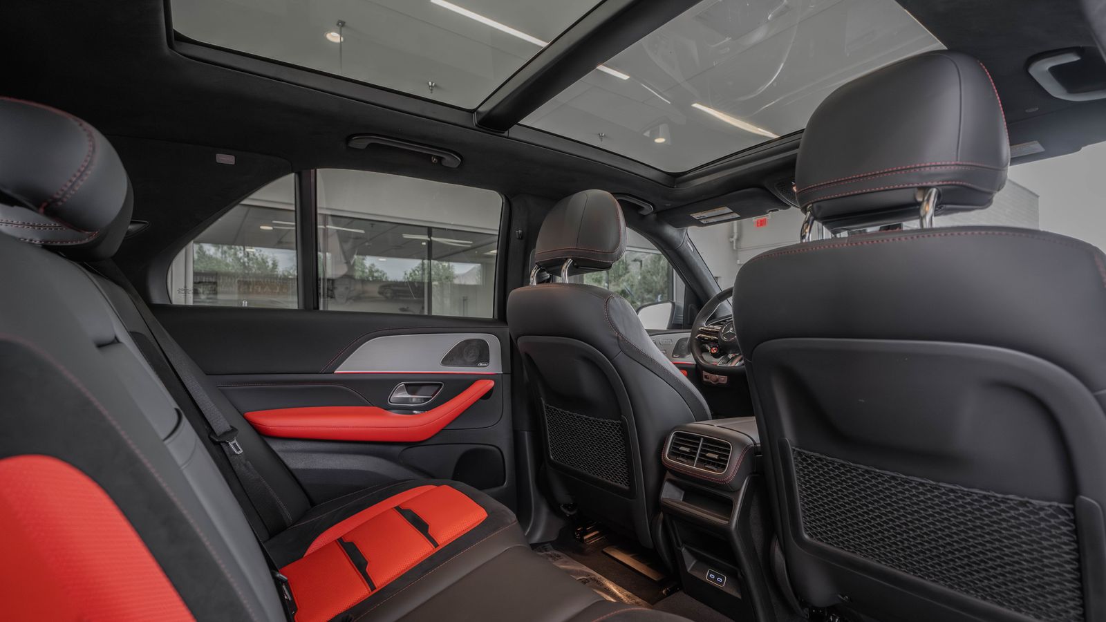 2024 Mercedes-Benz GLE GLE 63 S AMG® — foto completa 28 de 35