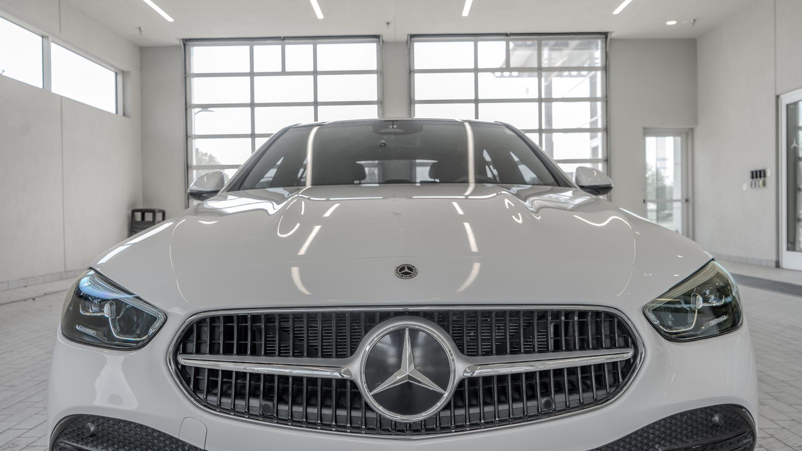 2024 Mercedes-Benz C-Class C 300 — foto completa 23 de 34