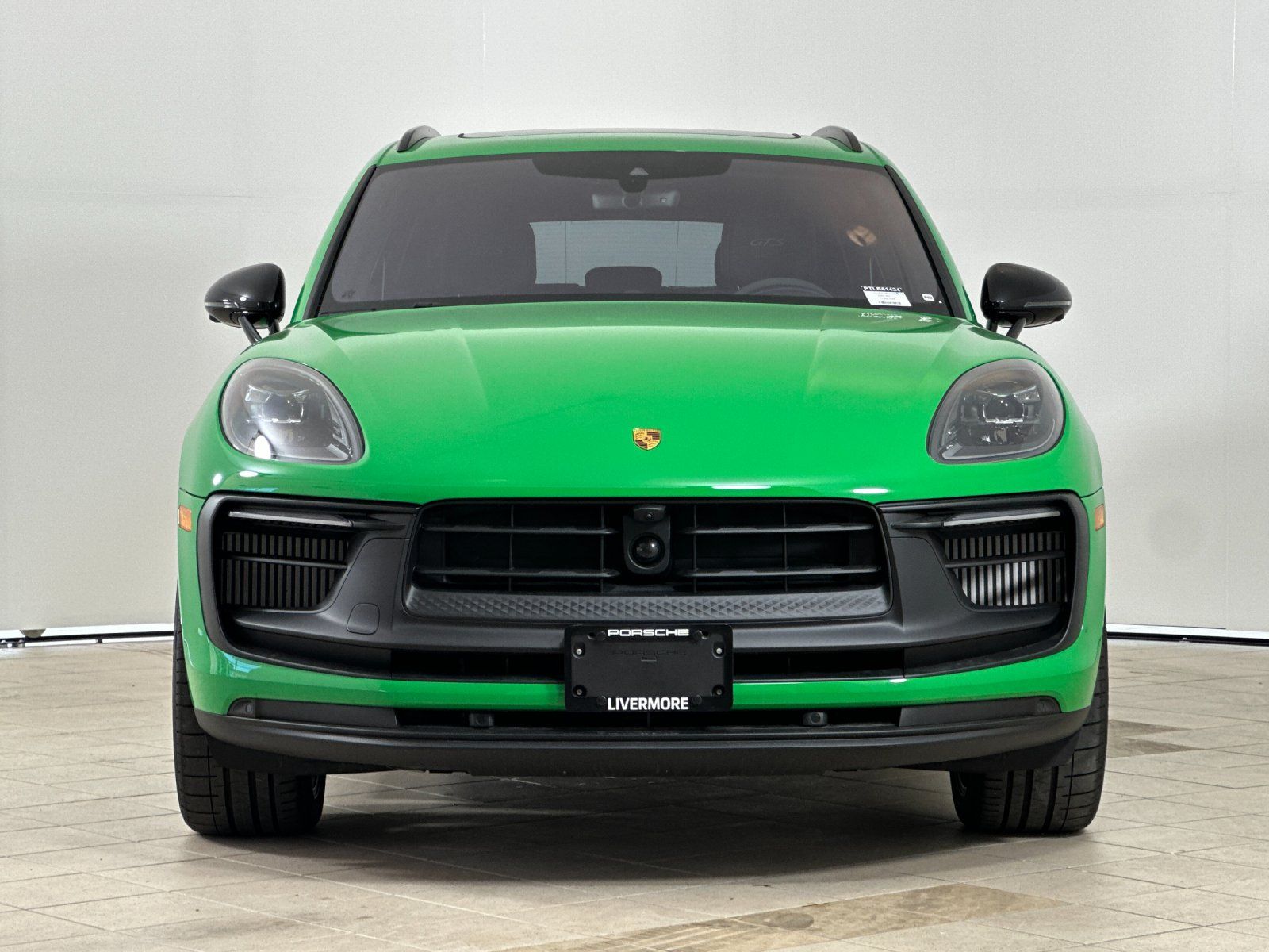 2026 Porsche Macan GTS — full photo 11 of 27