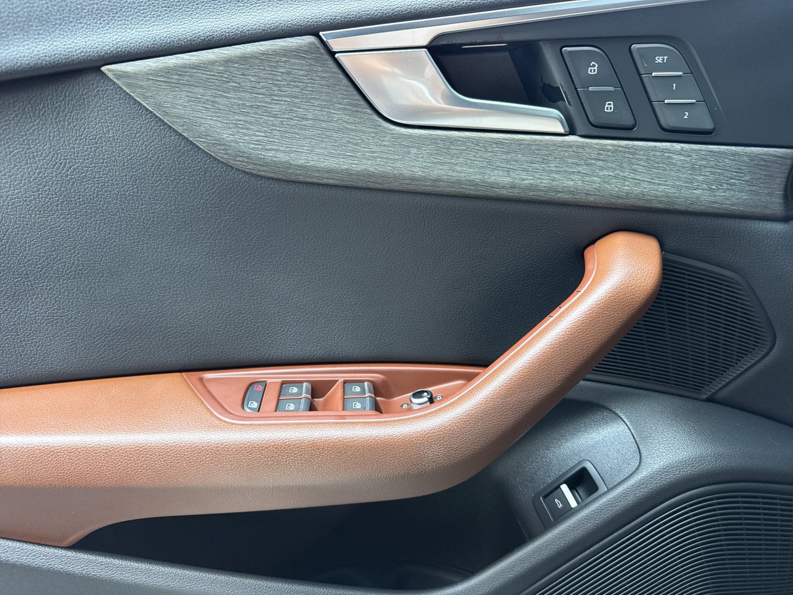 2018 Audi A4 2.0T Premium Plus — full photo 12 of 28
