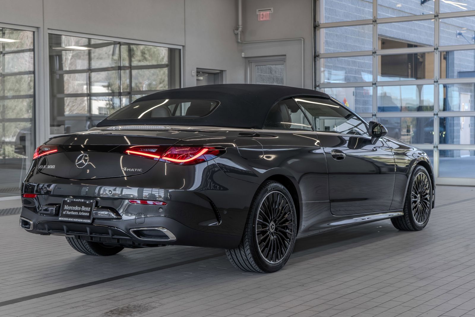 2026 Mercedes-Benz CLE CLE 300 — foto completa 33 de 39