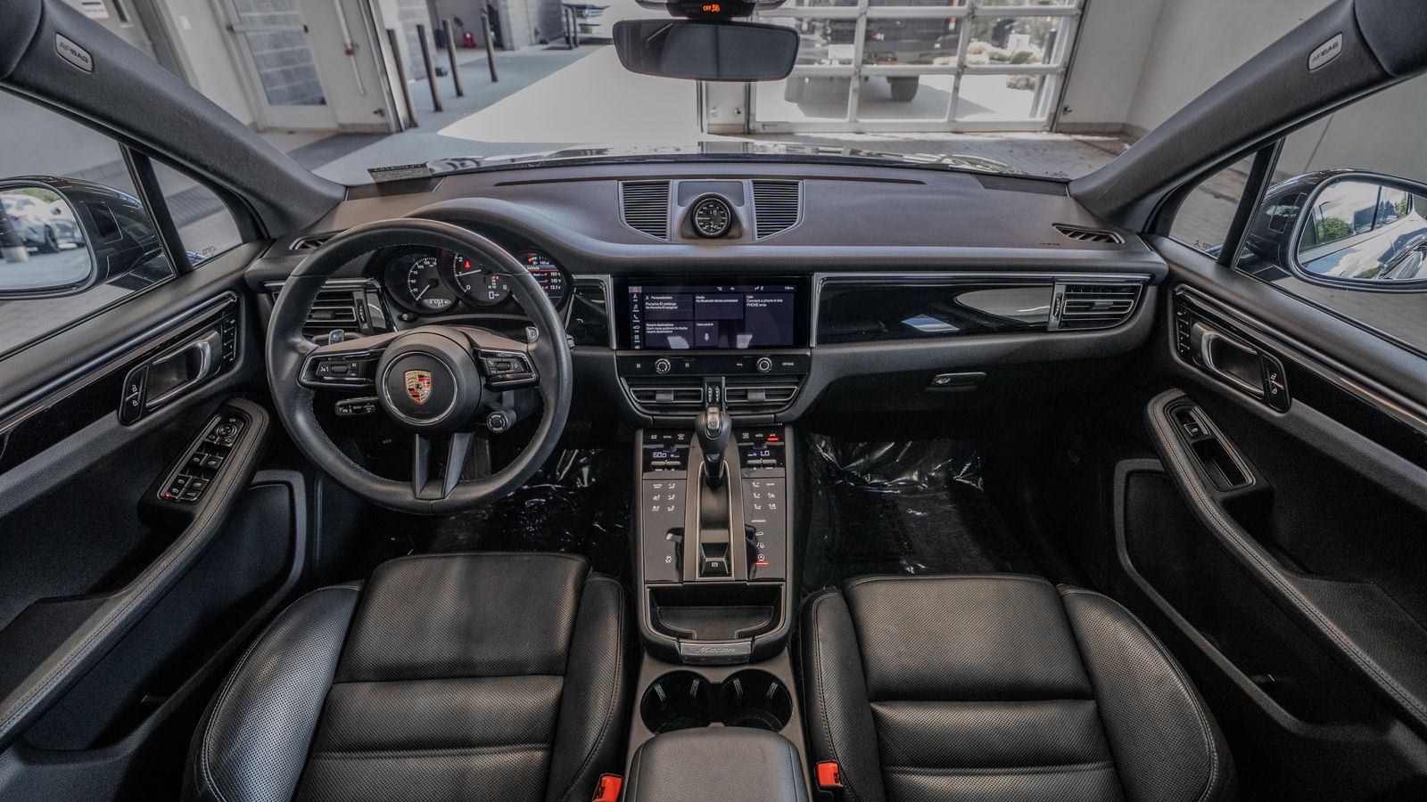 2023 Porsche Macan Base — foto completa 8 de 35