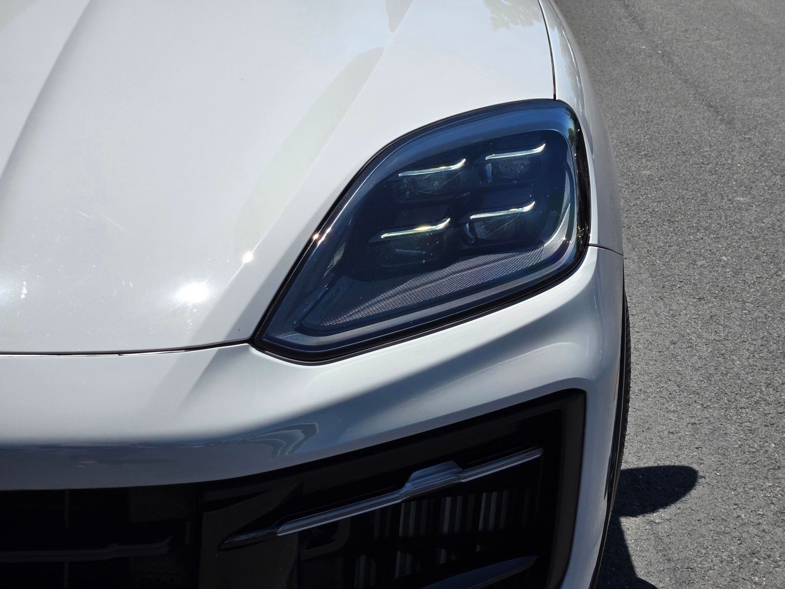 2026 Porsche Cayenne GTS — foto completa 12 de 27