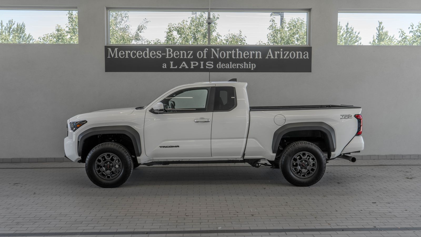 2025 Toyota Tacoma PreRunner — full photo 2 of 29
