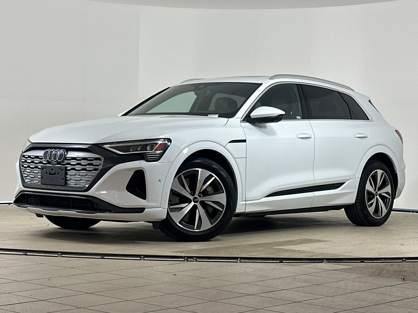 2024 Audi Q8 e-tron Premium Plus — photo 1 of 28