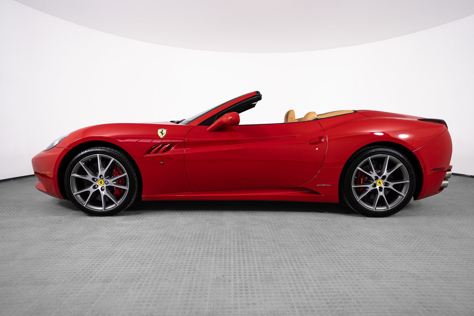 2012 Ferrari California — foto completa 2 de 38