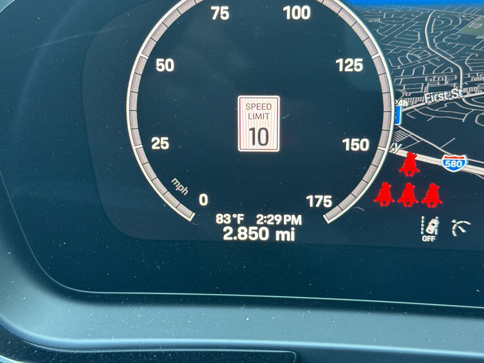 2026 Porsche Cayenne Coupe Base — full photo 26 of 30
