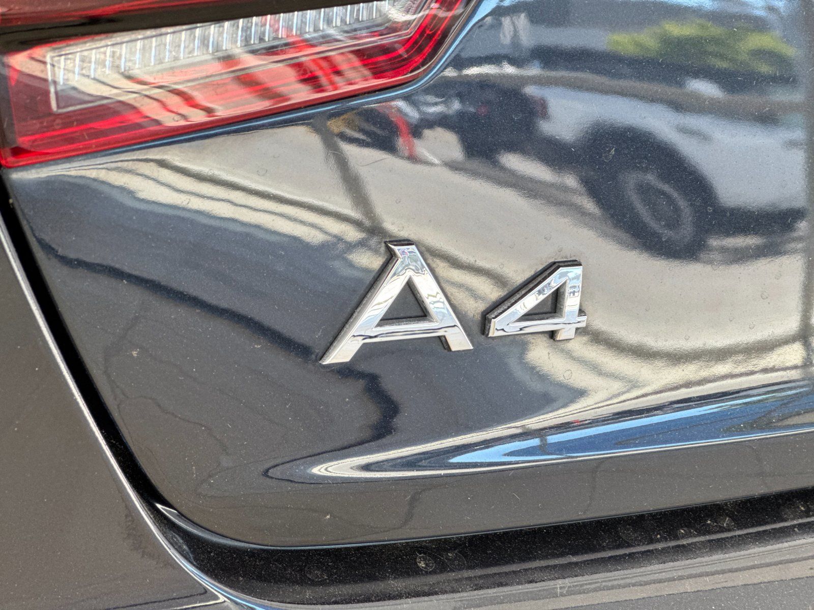 2018 Audi A4 2.0T Premium Plus — full photo 27 of 28