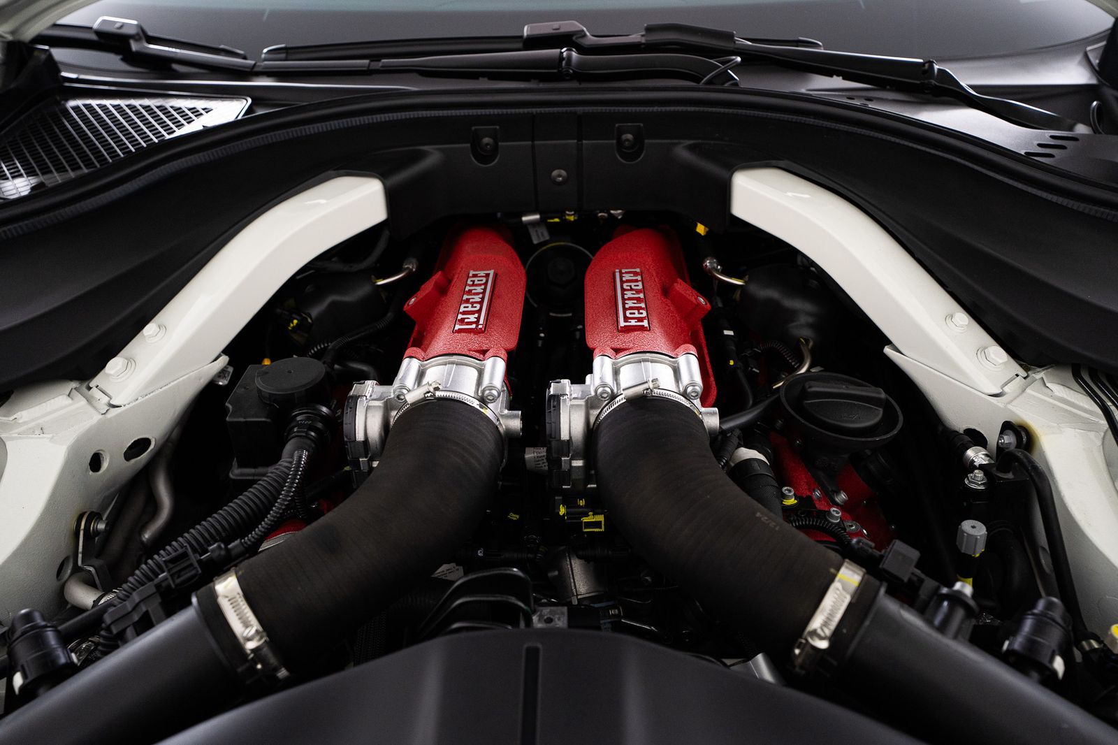 2025 Ferrari Roma Spider — full photo 41 of 51