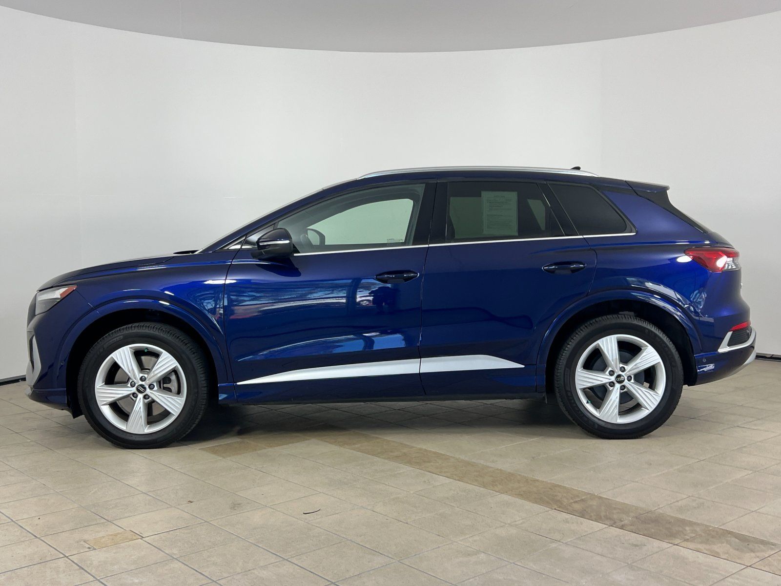 2023 Audi Q4 e-tron Premium Plus — full photo 3 of 29