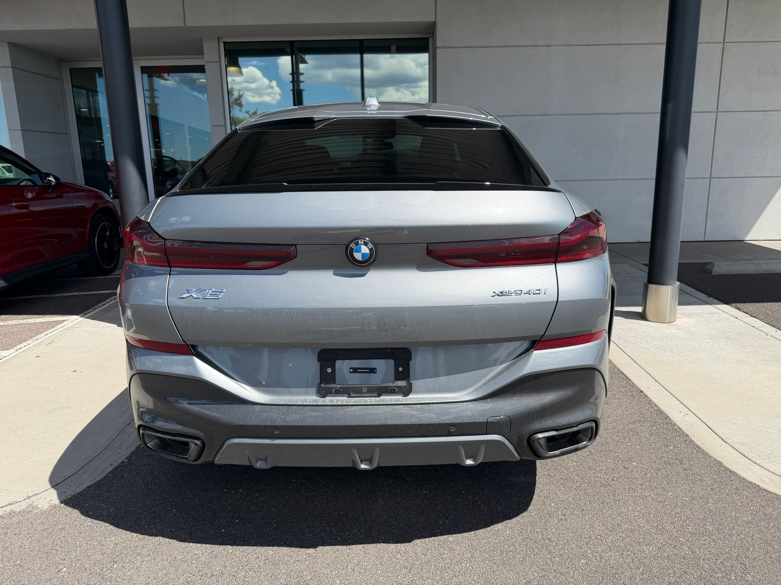 2027 BMW X6 xDrive40i — full photo 4 of 6