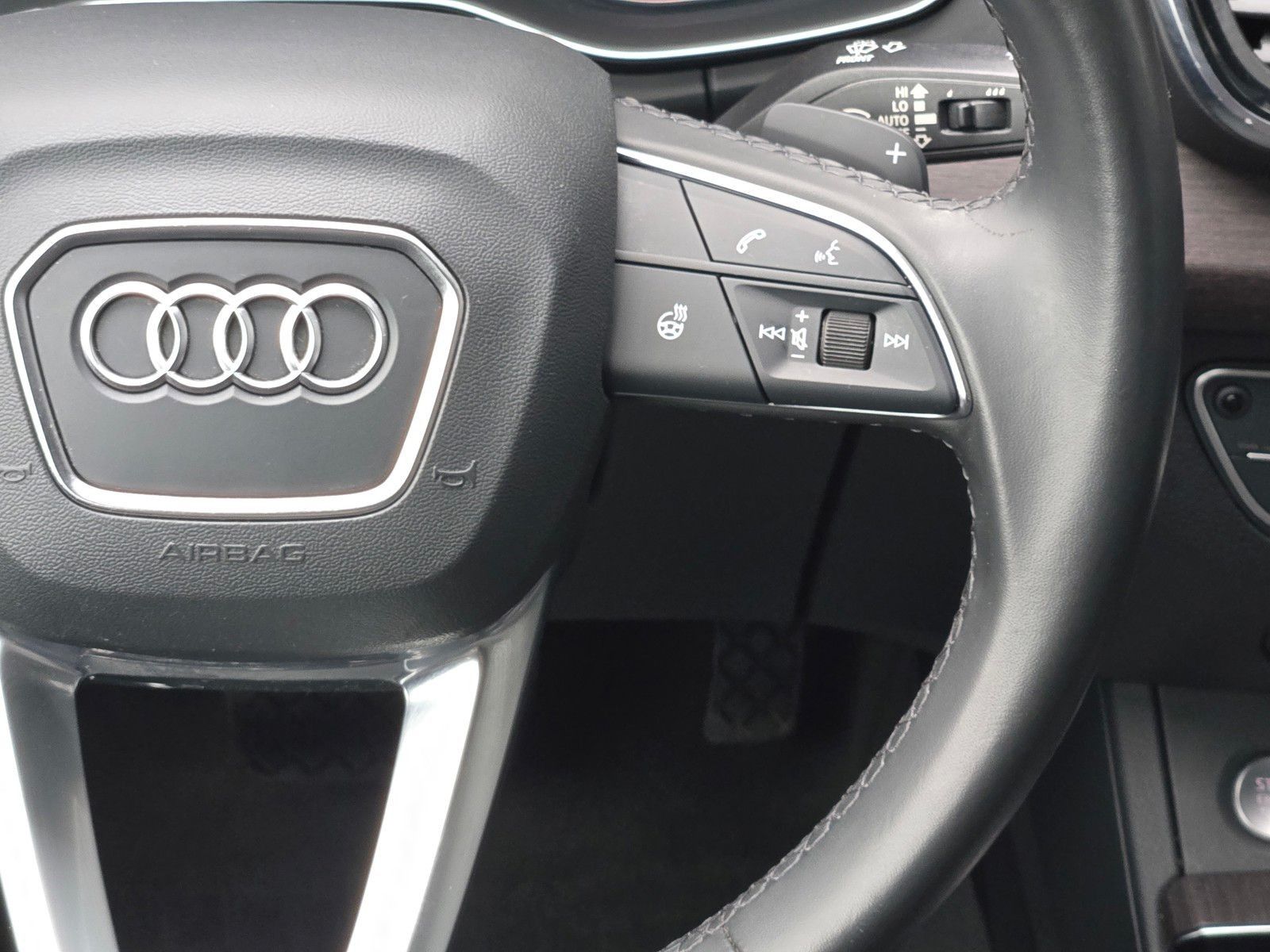2023 Audi Q5 45 S line Premium — full photo 16 of 45